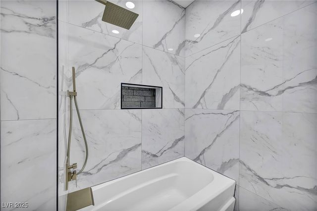 2058 Troon Drive, Henderson, NV 89074