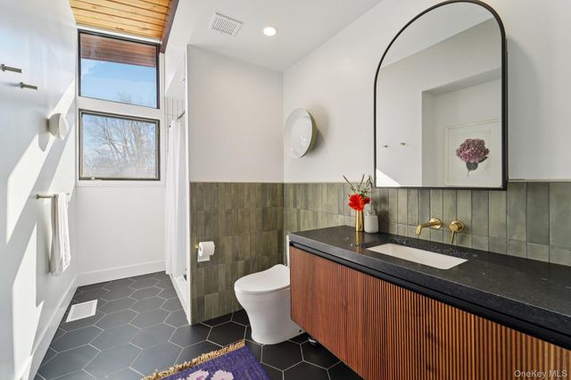 23 Crossbar Road, Hastings-on-hudson, NY 10706