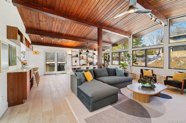 23 Crossbar Road, Hastings-on-hudson, NY 10706