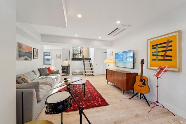 23 Crossbar Road, Hastings-on-hudson, NY 10706