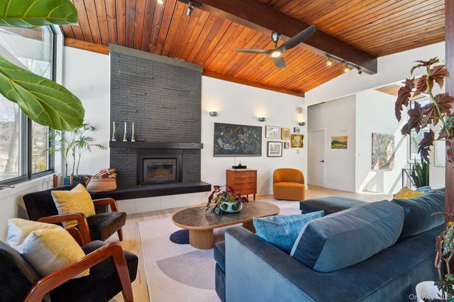 23 Crossbar Road, Hastings-on-hudson, NY 10706