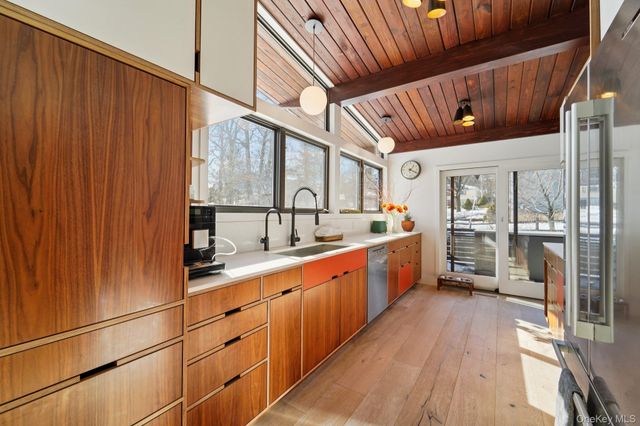 23 Crossbar Road, Hastings-on-hudson, NY 10706