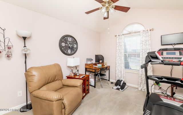 401 Bentwood Dr, Shepherdsville, KY 40165