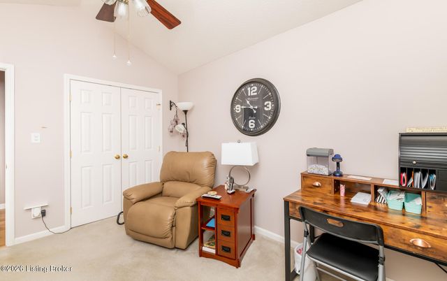 401 Bentwood Dr, Shepherdsville, KY 40165