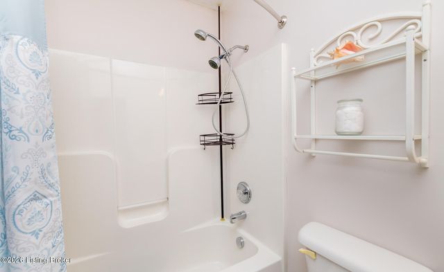 401 Bentwood Dr, Shepherdsville, KY 40165