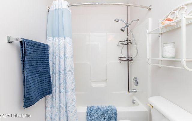 401 Bentwood Dr, Shepherdsville, KY 40165