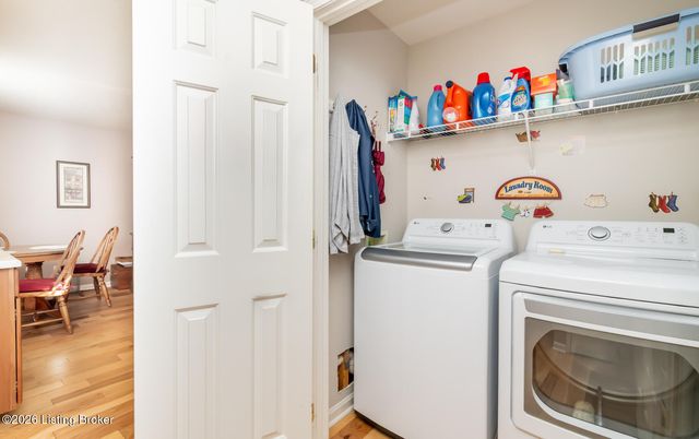 401 Bentwood Dr, Shepherdsville, KY 40165