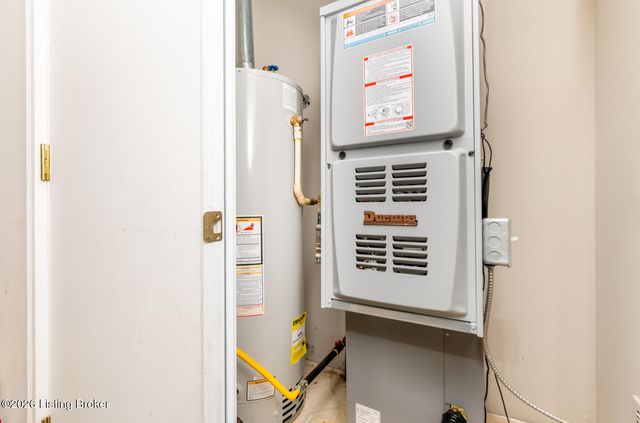 401 Bentwood Dr, Shepherdsville, KY 40165