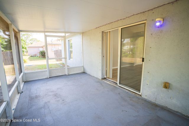 753 Starland Street SE, Palm Bay, FL 32909