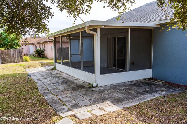 753 Starland Street SE, Palm Bay, FL 32909