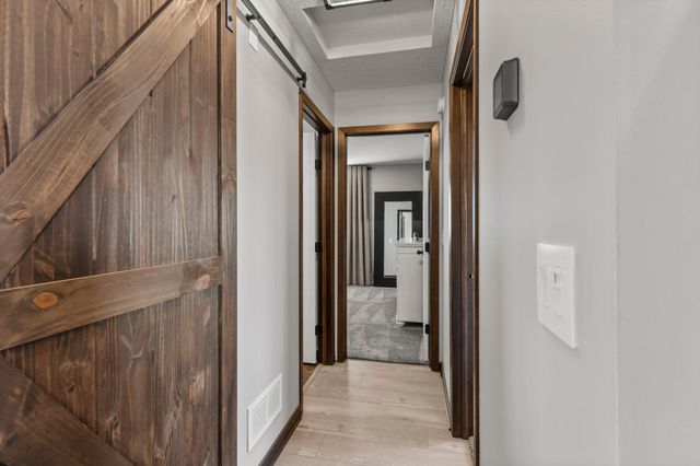 1130 18th Avenue SE, Cambridge, MN 55008