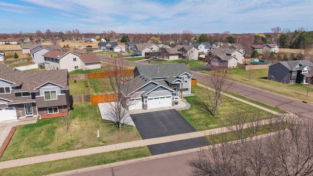 1130 18th Avenue SE, Cambridge, MN 55008