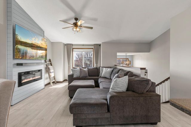 1130 18th Avenue SE, Cambridge, MN 55008