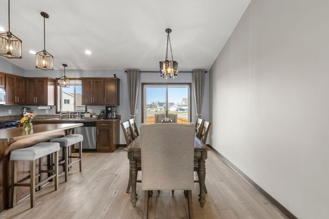 1130 18th Avenue SE, Cambridge, MN 55008