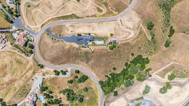 2525 Bridle Path Drive, Gilroy, CA 95020