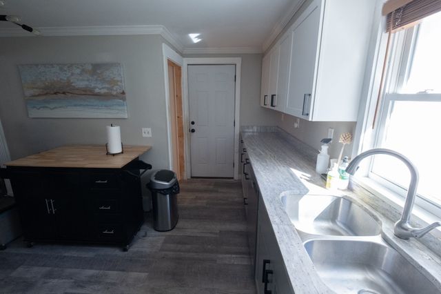 179 Reingold Ave, Fitchburg, MA 01420