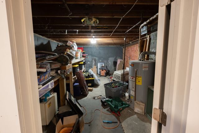 179 Reingold Ave, Fitchburg, MA 01420