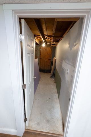 179 Reingold Ave, Fitchburg, MA 01420