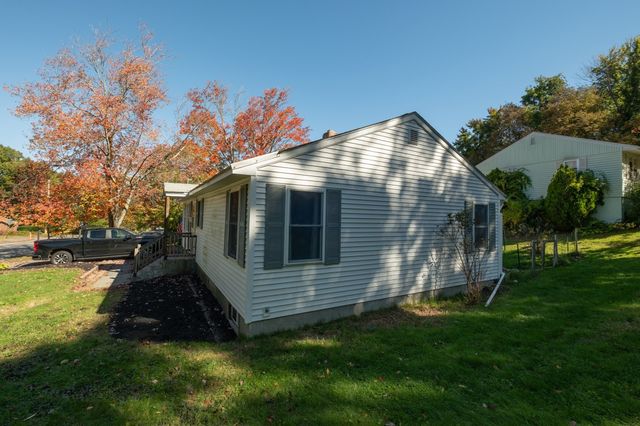 179 Reingold Ave, Fitchburg, MA 01420