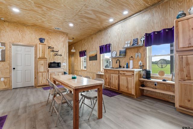 8642 & 8644 S FM 779, Alba, TX 75410