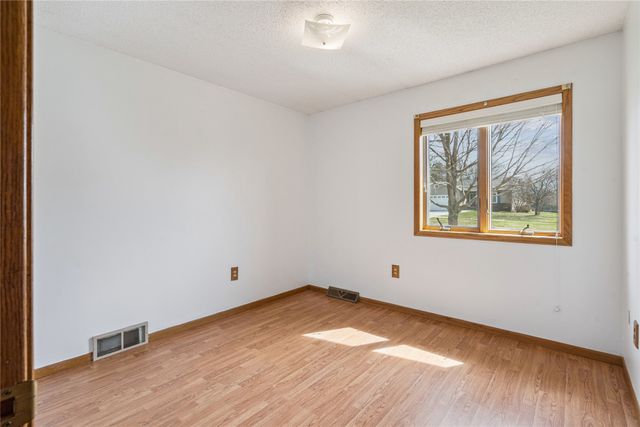 601 16th Avenue, Grinnell, IA 50112