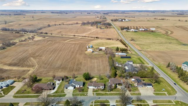 601 16th Avenue, Grinnell, IA 50112