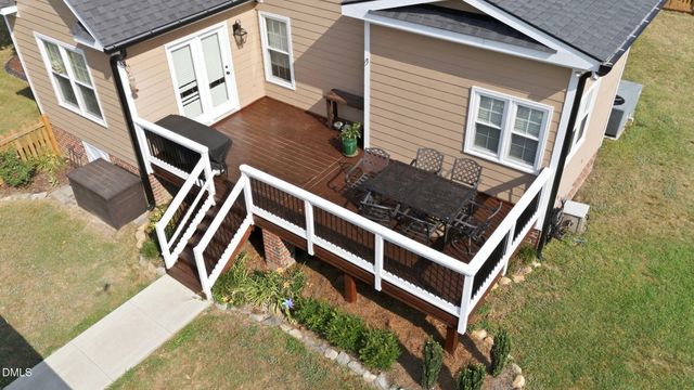 101 Caledonia Lane, Clayton, NC 27520