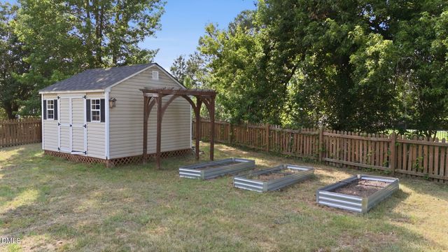 101 Caledonia Lane, Clayton, NC 27520