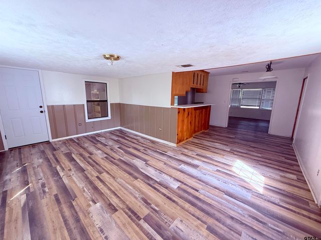 200 E Myrtle, Winnsboro, TX 75494