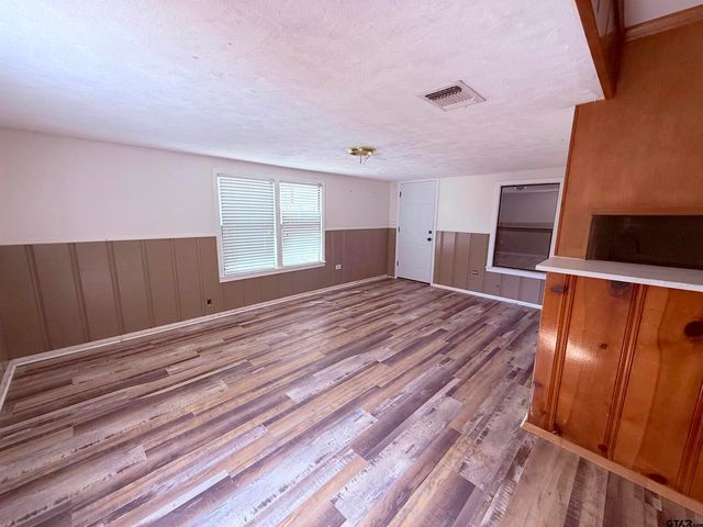 200 E Myrtle, Winnsboro, TX 75494