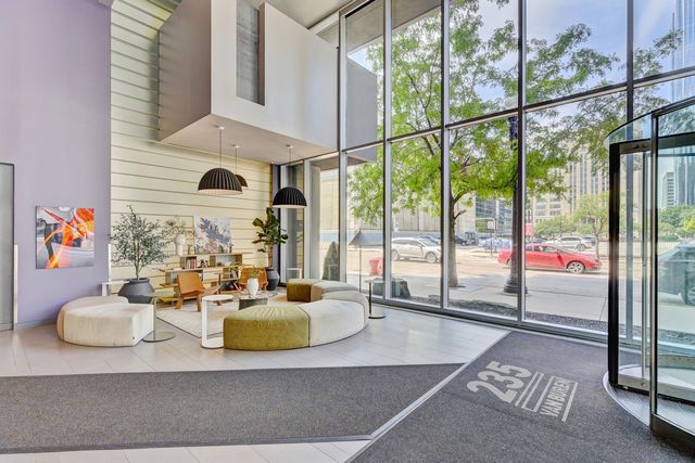 235 W Van Buren Street 1410, Chicago, IL 60607