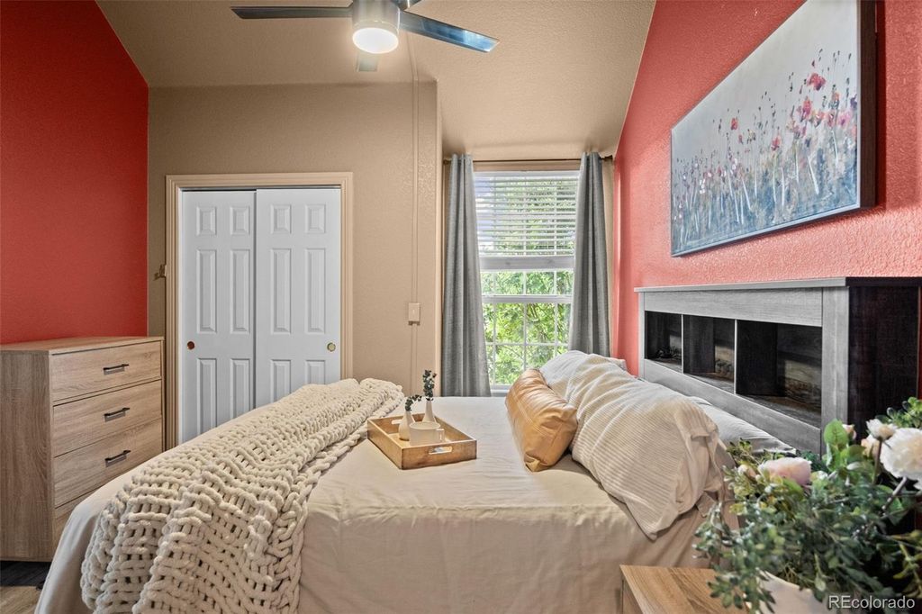 Image 27 of property listing at 8361 S Upham Way 212, Littleton, CO 80128