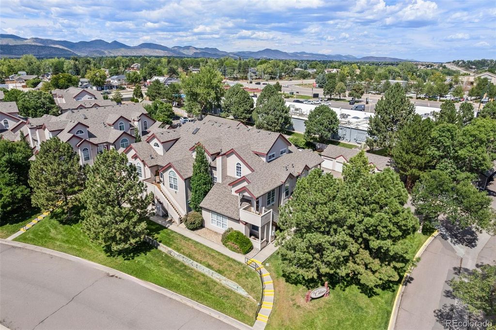 Image 3 of property listing at 8361 S Upham Way 212, Littleton, CO 80128