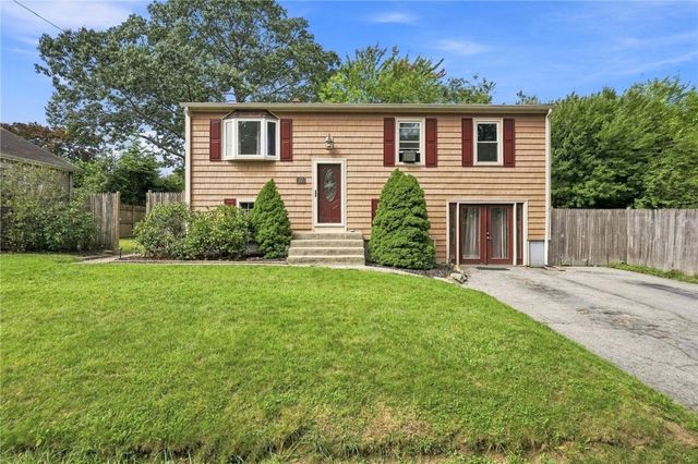 77 Kenneth Avenue, Warwick, RI 02889