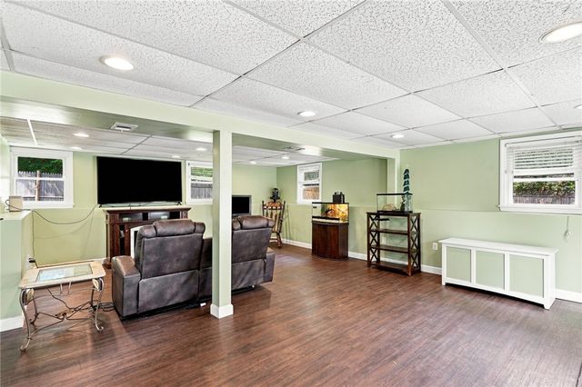77 Kenneth Avenue, Warwick, RI 02889