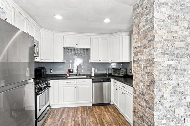 77 Kenneth Avenue, Warwick, RI 02889