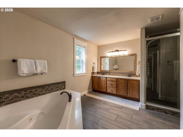 23502 Ne 271ST Ct, Battle Ground, WA 98604