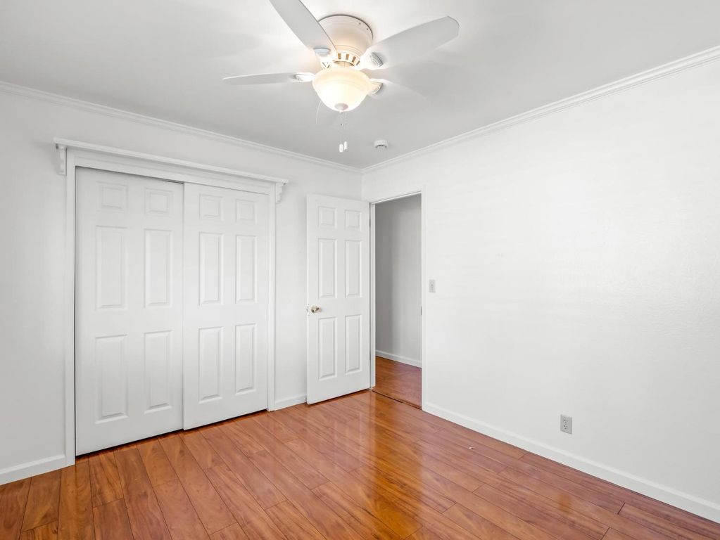 Image 34 of property listing at 873 Cedar Lane, Lemoore, CA 93245