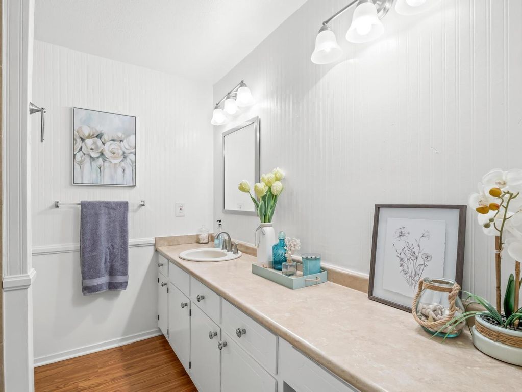 Image 37 of property listing at 873 Cedar Lane, Lemoore, CA 93245