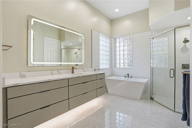 918 Tierra Lago WAY, Naples, FL 34119