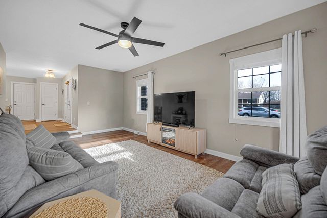 217 Hemlock Lane, Crown Point, IN 46307