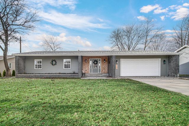 217 Hemlock Lane, Crown Point, IN 46307