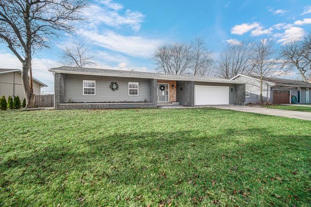 217 Hemlock Lane, Crown Point, IN 46307