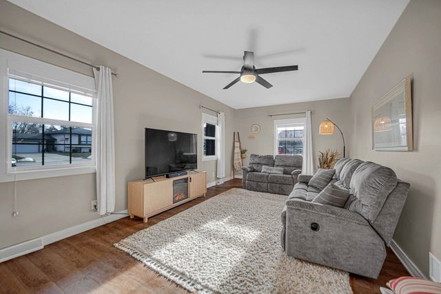 217 Hemlock Lane, Crown Point, IN 46307