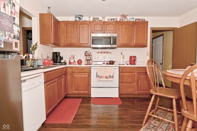 410 Lockerbie Lane, Pittsboro, IN 46167