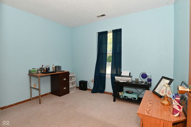 410 Lockerbie Lane, Pittsboro, IN 46167