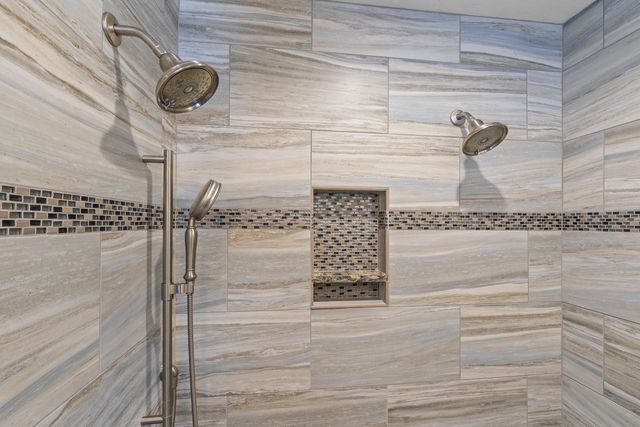 5311 Heatherfield COURT, Sheboygan, WI 53083