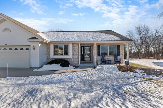 5311 Heatherfield COURT, Sheboygan, WI 53083