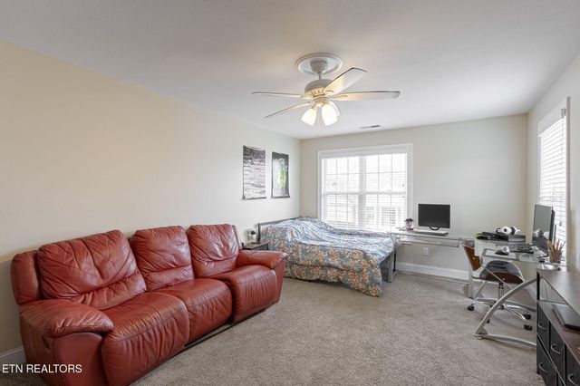 117 Fallberry St, Oak Ridge, TN 37830