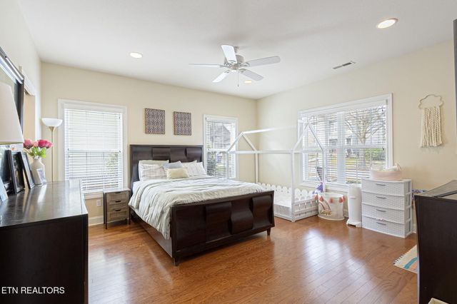 117 Fallberry St, Oak Ridge, TN 37830